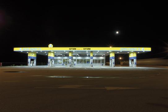 Tankstelle "Oktan promet YU" auf der Autobahn ZG-BG