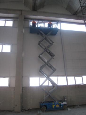Montiranje fasadne bravarije na fabrici automobila "Fiat"- Kragujevac