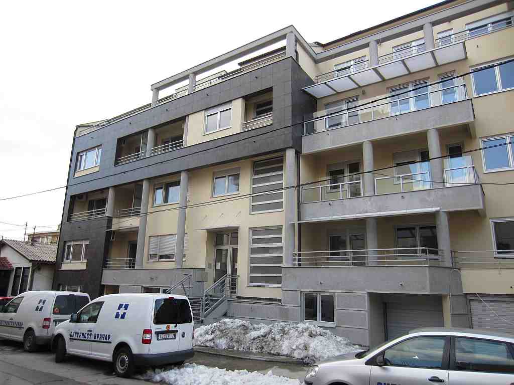 Immeuble de résidence "DaneksGradnja" Vracar-Belgrade